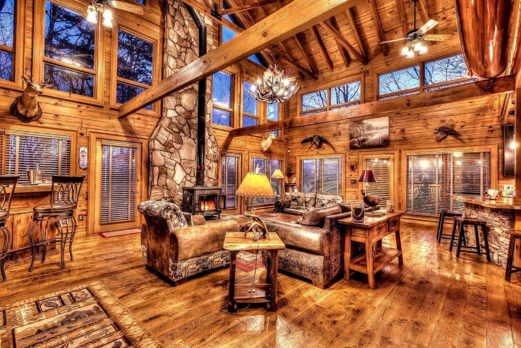 Blue Ridge Bliss- Spacious Cabin, Pets, Hot Tub! Zewnętrze zdjęcie