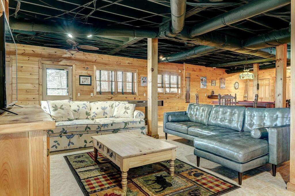 Blue Ridge Bliss- Spacious Cabin, Pets, Hot Tub! Zewnętrze zdjęcie