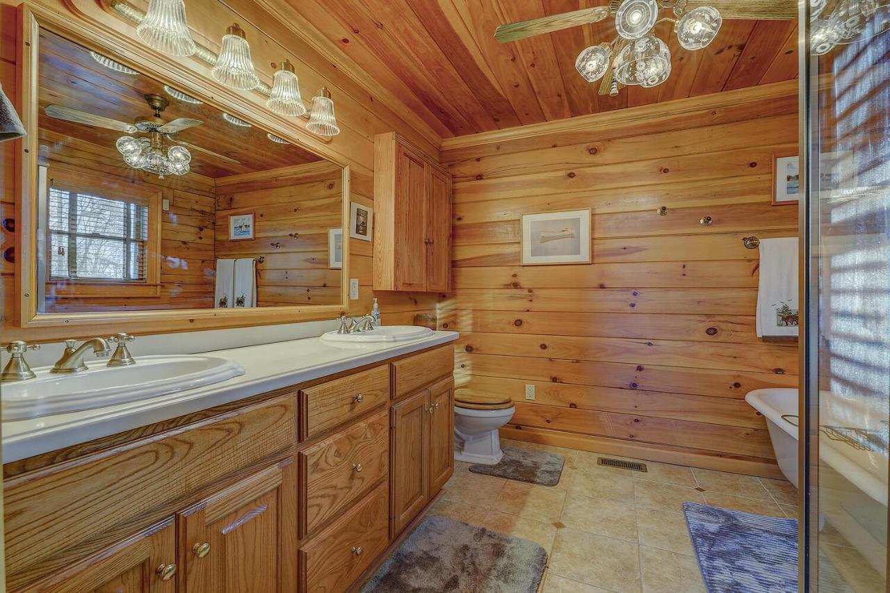 Blue Ridge Bliss- Spacious Cabin, Pets, Hot Tub! Zewnętrze zdjęcie